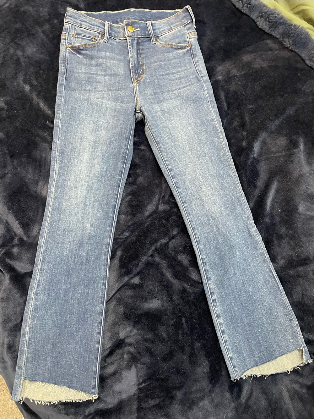 MOTHER Insider Crop Step Fray Jeans 26  Raw Hem//EUC, like new